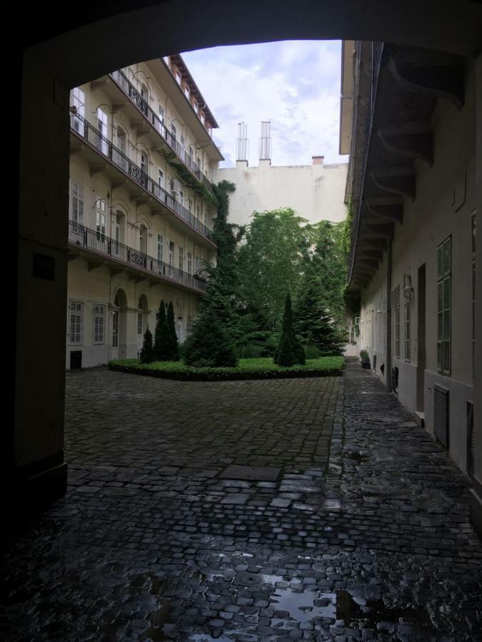 Basilica Apartment Budapest Exteriör bild